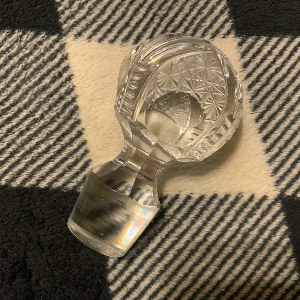 Fancy alcohol stopper. 3 1/2 in